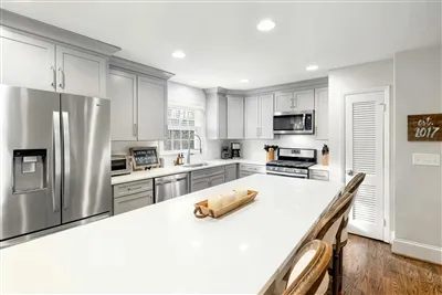 how to adjust self closing kitchen cabinet hinges